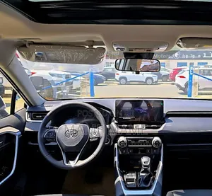 New Toyota RAV4 Hybrid 2024 White
