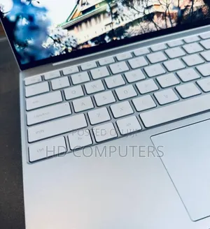 New Laptop Dell XPS 13 8GB Intel Core i5 SSD 256GB