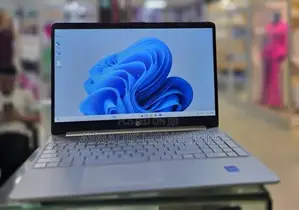 New Laptop HP Stream Notebook 16GB Intel Core i7 SSD 128GB