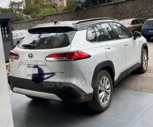 Toyota Corolla Cross Hybrid 2024 White