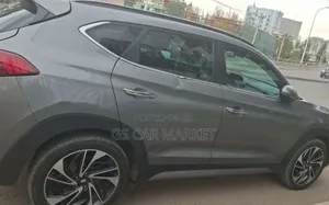 Hyundai Tucson SE FWD 2020 Gray
