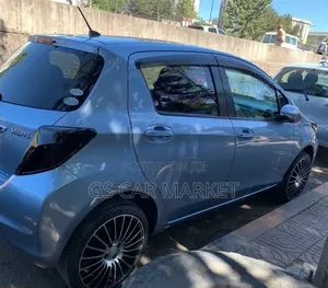 Toyota Yaris 2012 Blue