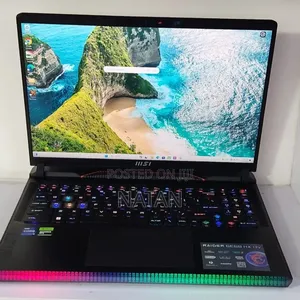 New Laptop MSI GE66 Raider 10SGS 32GB Intel Core i9 SSD 1T