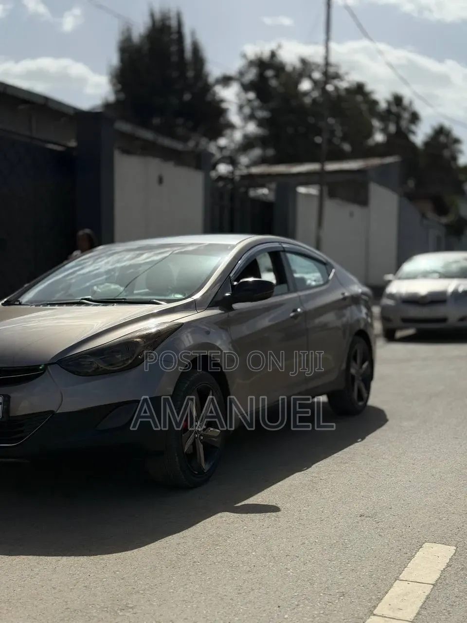 Hyundai Elantra 2012 Brown