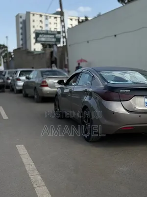 Hyundai Elantra 2012 Brown