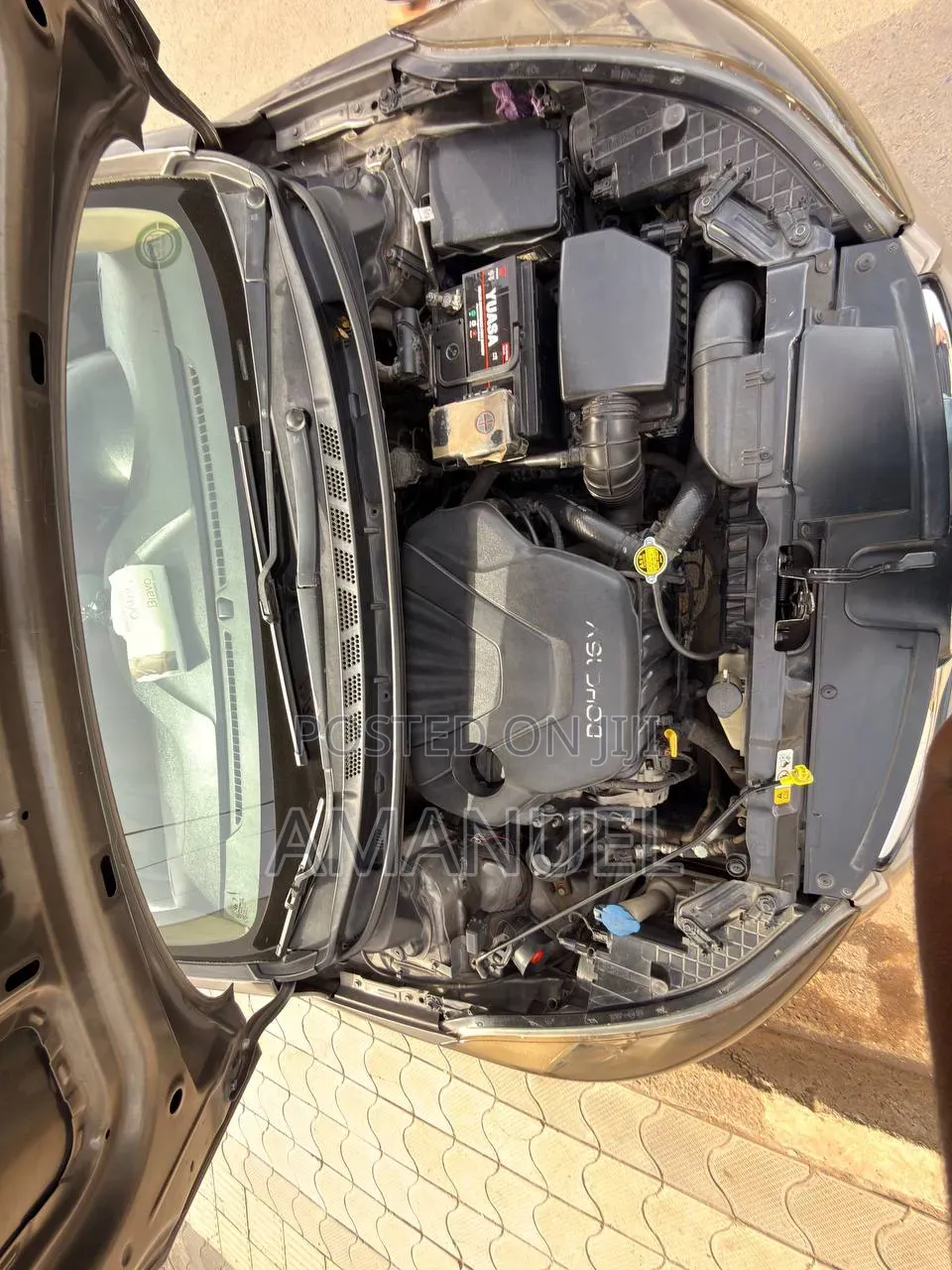 Hyundai Elantra 2012 Brown