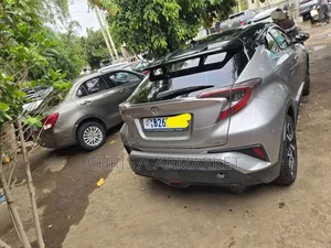 Toyota C-HR 2017 Silver