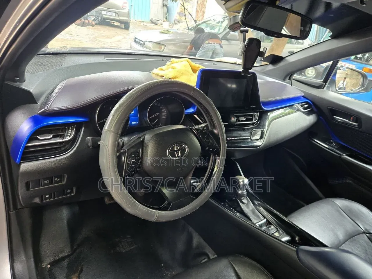 Toyota C-HR 2017 Silver