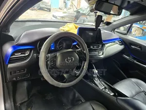Toyota C-HR 2017 Silver