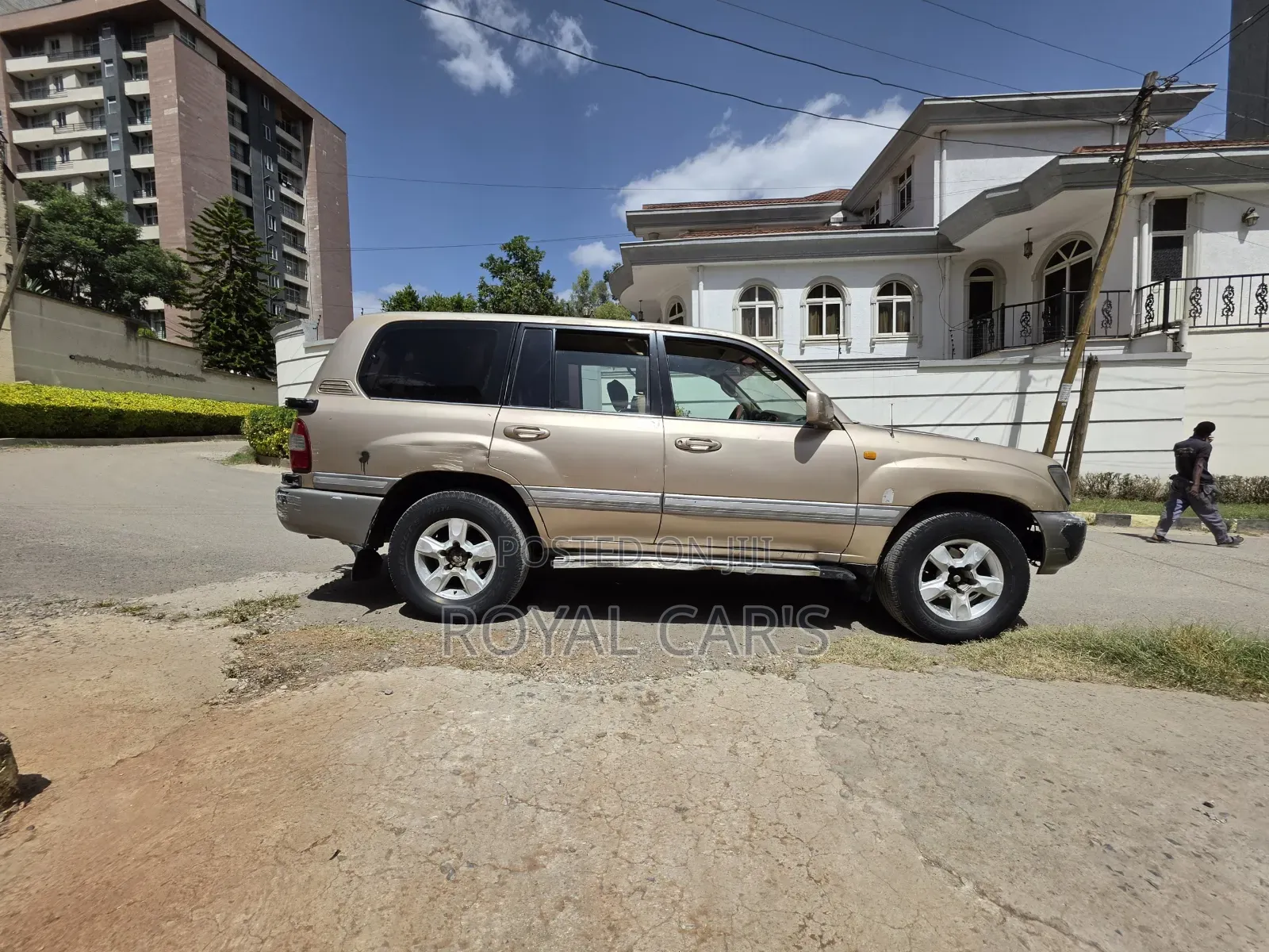 Toyota Land Cruiser 2004 Gold