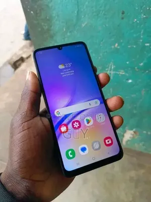 New Samsung Galaxy A05 64 GB Black