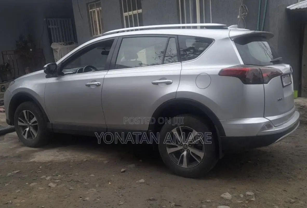 Toyota RAV4 2018 Silver