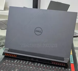 New Laptop Dell G15 5535 16GB Intel Core i7 SSD 1T