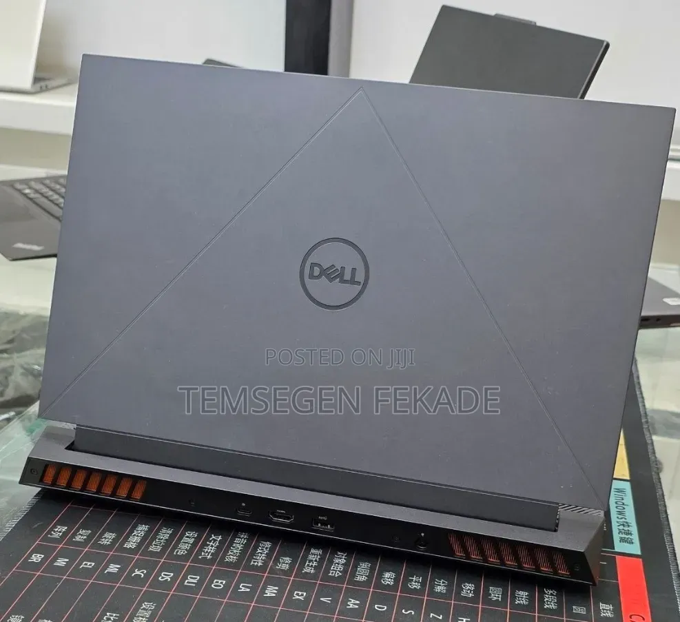 New Laptop Dell G15 5535 16GB Intel Core i7 SSD 1T