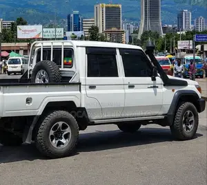 Toyota Land Cruiser 2019 White