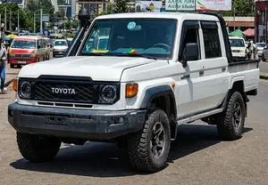 Toyota Land Cruiser 2019 White