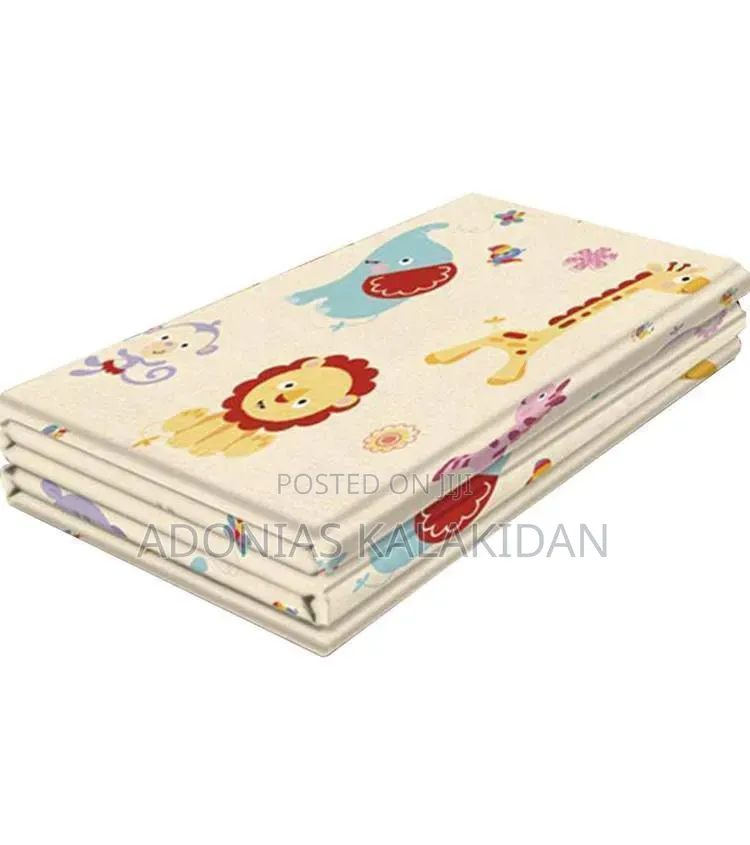 A Special and Unusual Comfortable Carpet for Your Children
