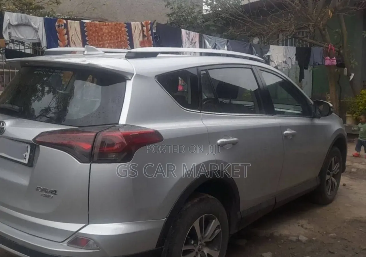 Toyota RAV4 2016 Silver