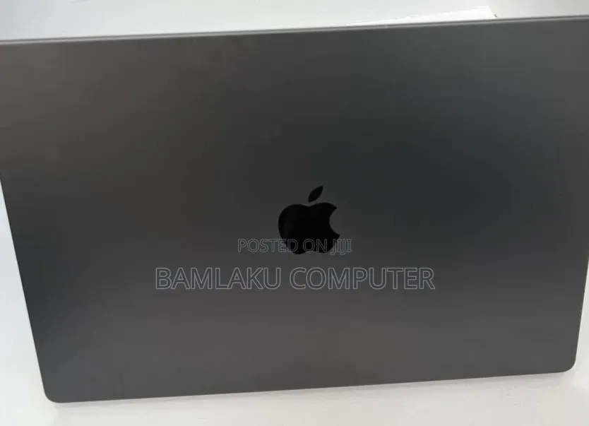 New Apple MacBook Pro 2023 M3 Pro 16-inch 18GB Apple M3 Pro SSD 512GB