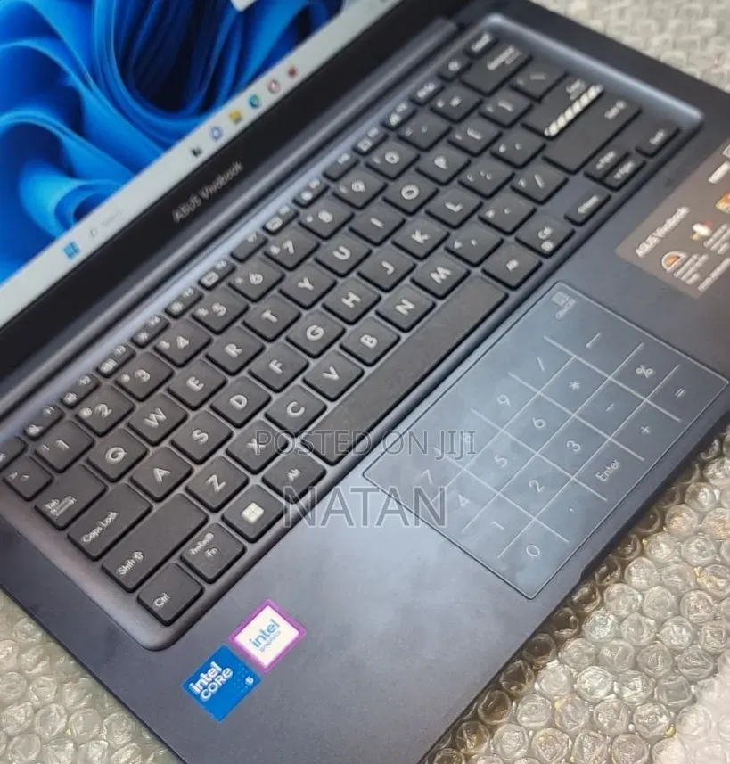 New Laptop Asus VivoBook 15 X505BA 16GB Intel Core i5 SSD 512GB