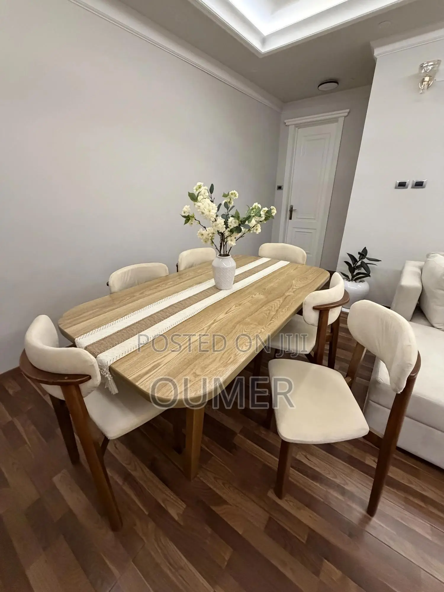 Dining Table 6 Seat