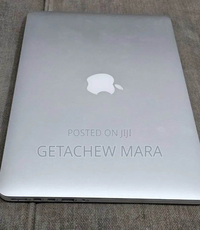 New Laptop Apple MacBook 2015 8GB Intel Core i5 SSD 128GB