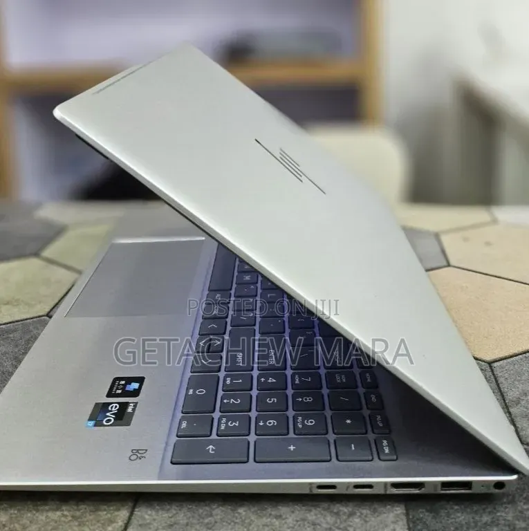 New Laptop HP Pavilion 15 16GB Intel Core i7 SSD 1T
