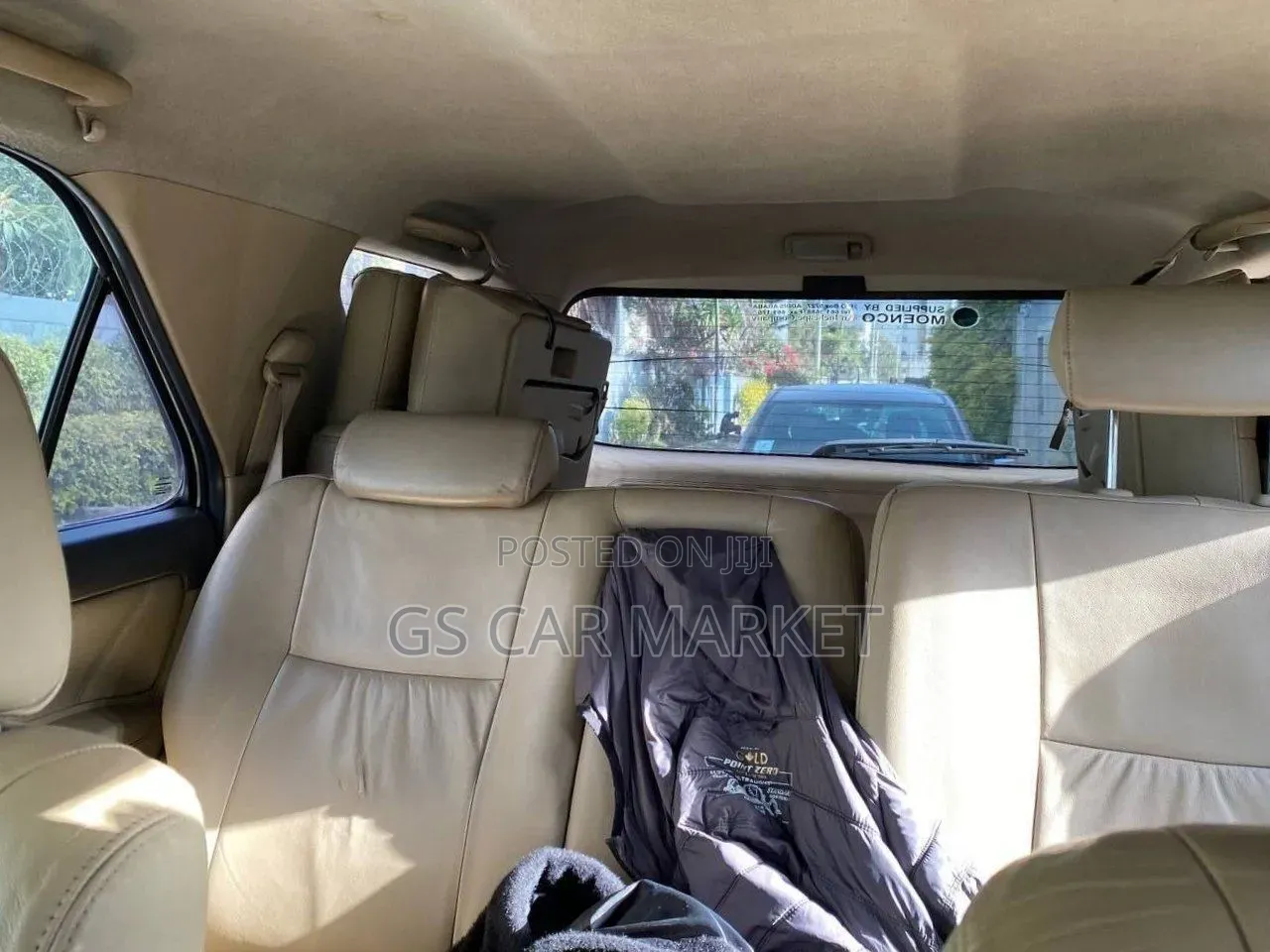 Toyota Fortuner 2012 Silver