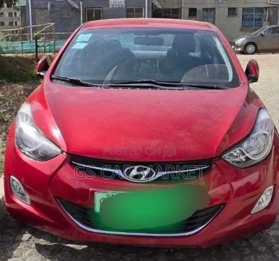 Hyundai Elantra 2013 Red