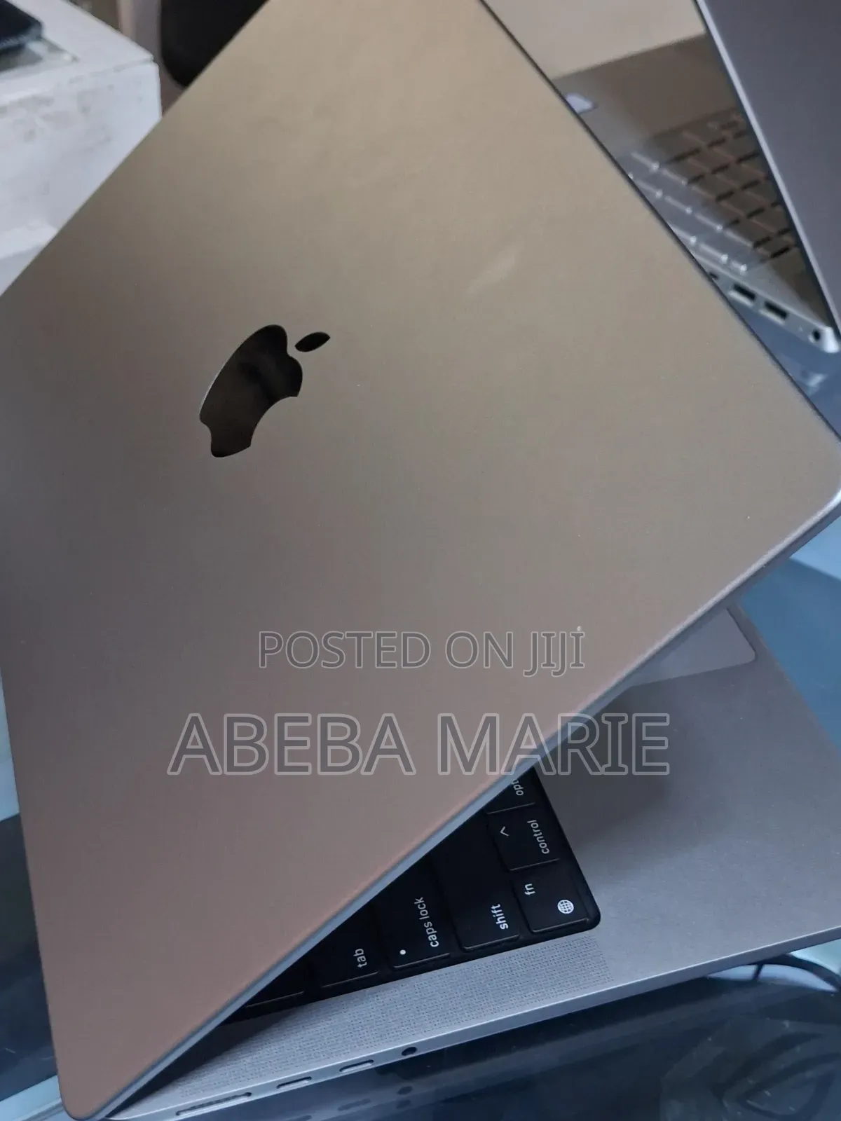 New Laptop Apple MacBook Pro M1 32GB Apple M1 Max SSD 1T