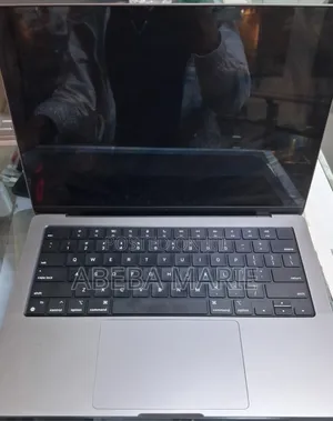 New Laptop Apple MacBook Pro M1 32GB Apple M1 Max SSD 1T