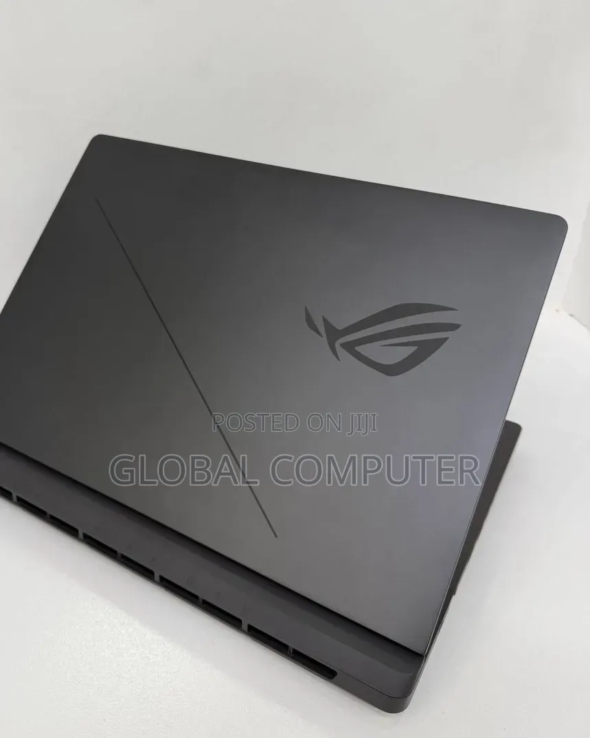 New Laptop Asus ROG Strix G15 16GB Intel Core i7 SSD 1T