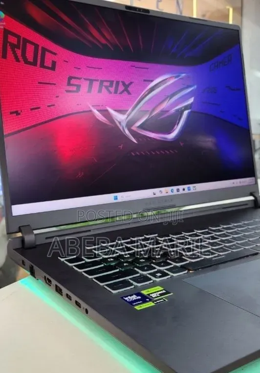 New Laptop Asus ROG Strix G17 32GB AMD Ryzen 9 SSD 2T