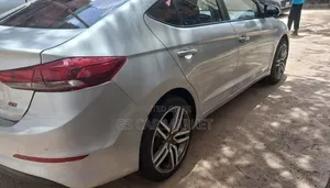 Hyundai Avante 2017 Silver