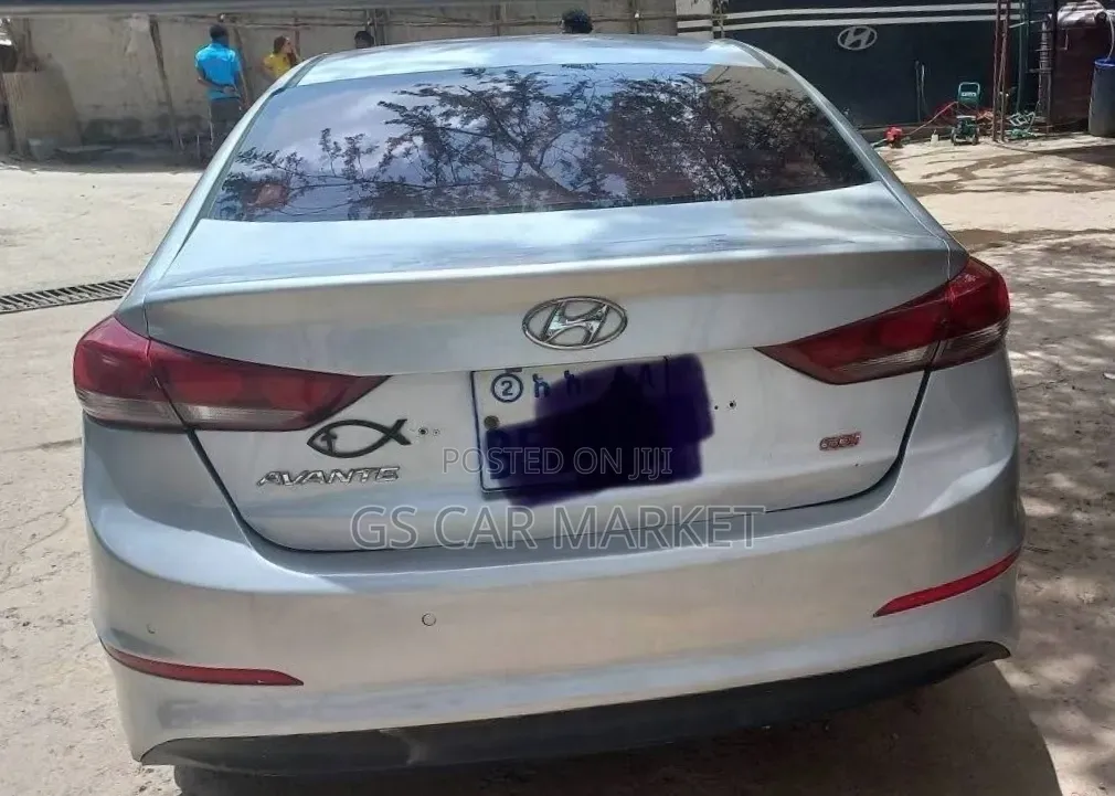 Hyundai Avante 2017 Silver