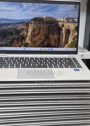New Laptop HP EliteBook 840 G8 16GB Intel Core i7 SSD 512GB