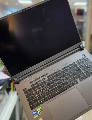 New Laptop Asus ROG Strix G17 32GB Intel Core Ultra 9 SSD 2T