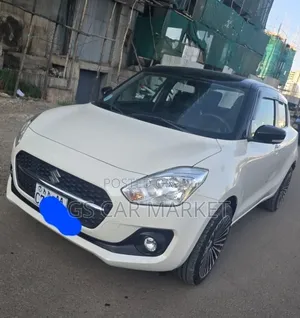 Suzuki Swift 2022 White