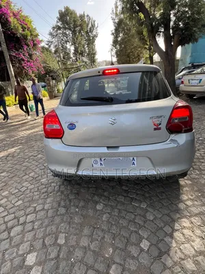 Suzuki Swift 2020 Silver