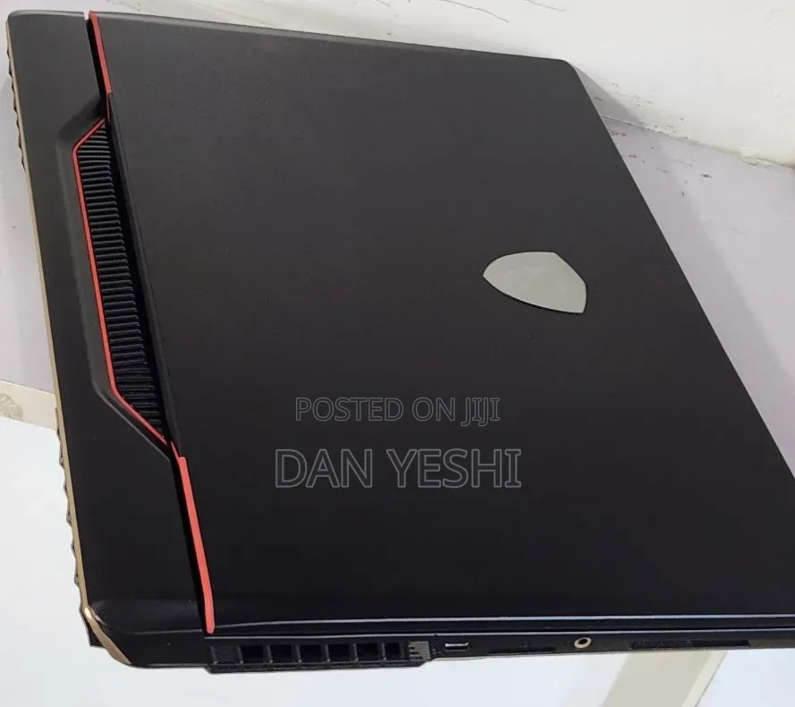 New Laptop MSI Raider GE68HX 13VI-202US 32GB Intel Core i9 SSD 1T