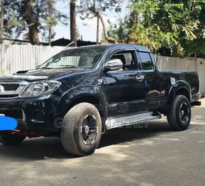 Toyota Hilux 2011 Black