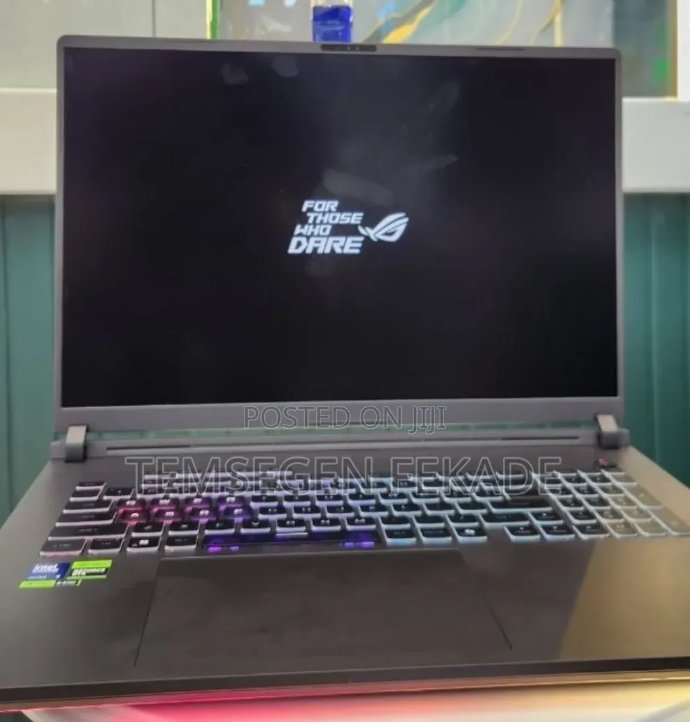 New Laptop Asus ROG Strix G17 32GB Intel Core Ultra 9 SSD 2T