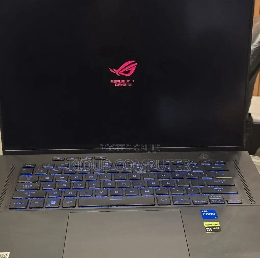 New Laptop Asus ROG Zephyrus G15 16GB Intel Core i7 SSD 512GB