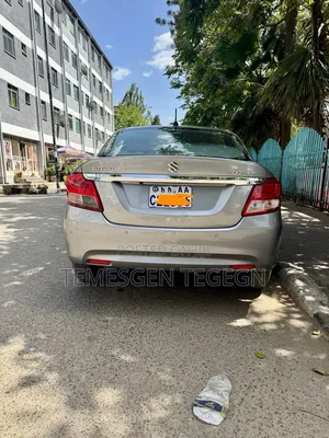 Suzuki Dzire 2022 Silver
