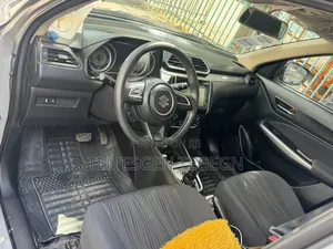 Suzuki Dzire 2022 Silver