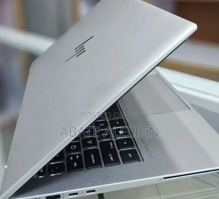 New Laptop HP EliteBook 840 G10 16GB Intel Core i5 SSD 512GB