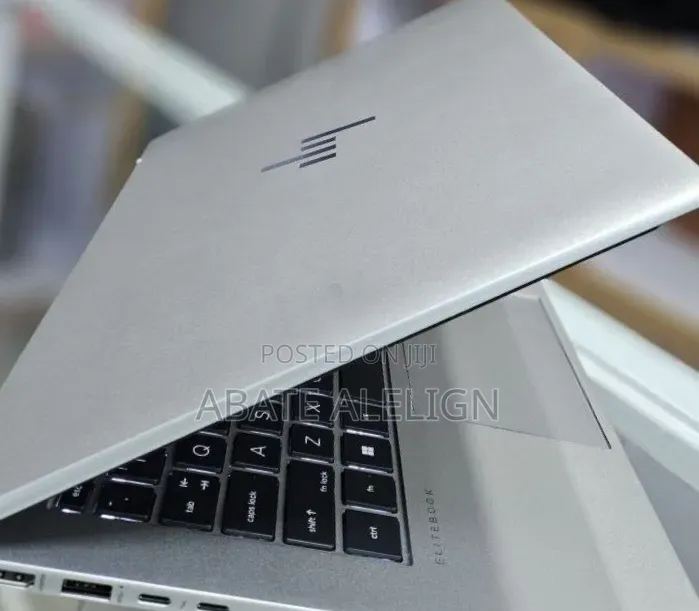 New Laptop HP EliteBook 840 G10 16GB Intel Core i5 SSD 512GB