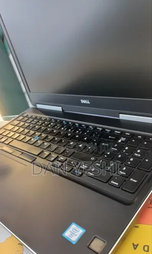 New Laptop Dell Precision 7520 16GB Intel Core i7 SSD 512GB