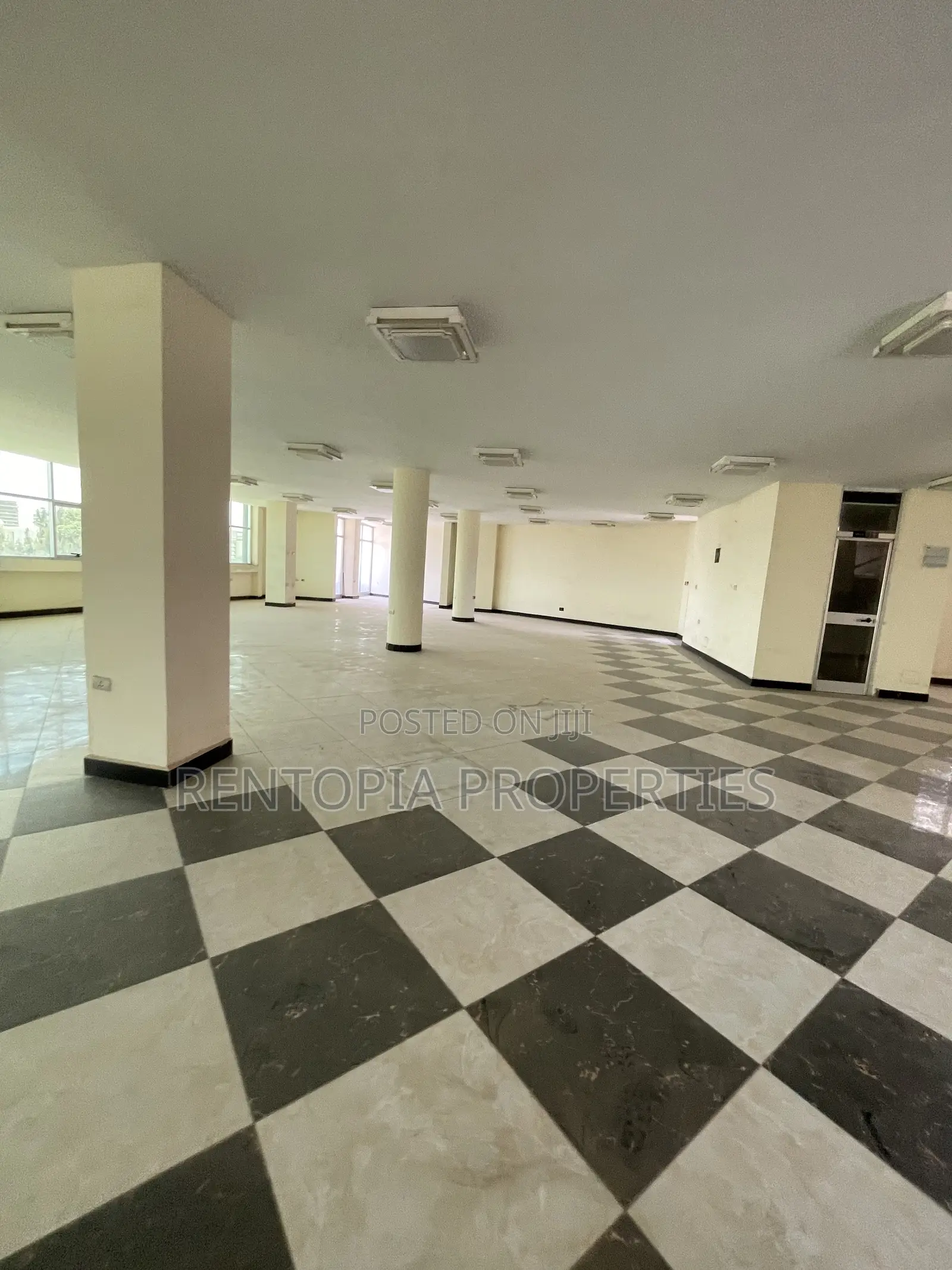 Club for Rent! 600sqm Full Floor