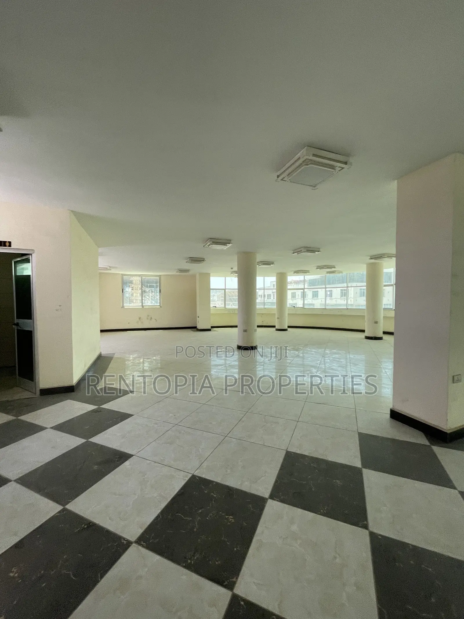 Club for Rent! 600sqm Full Floor